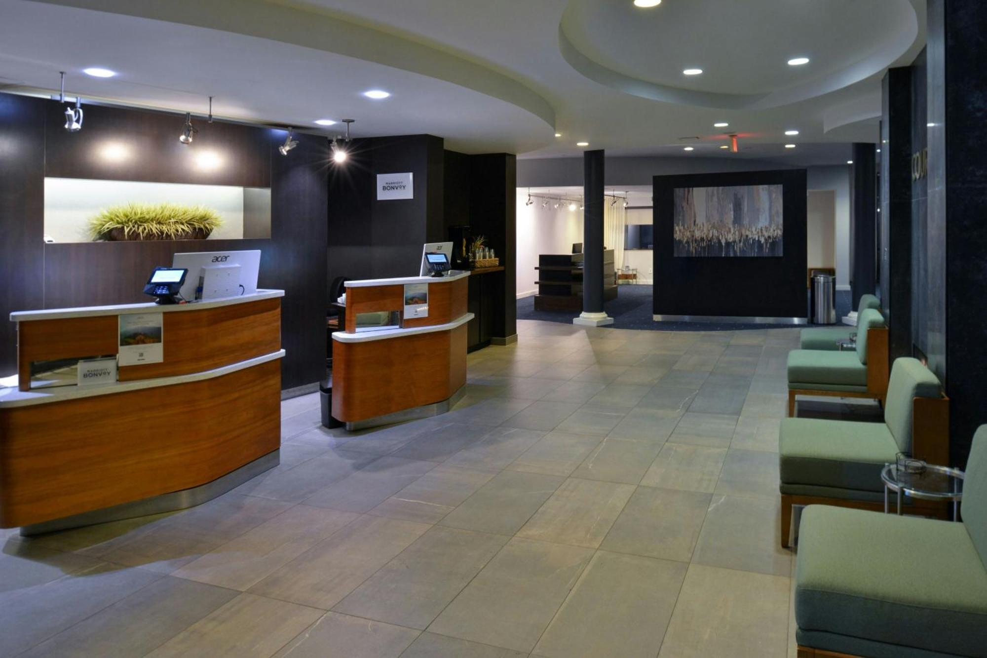 Courtyard By Marriott Hershey